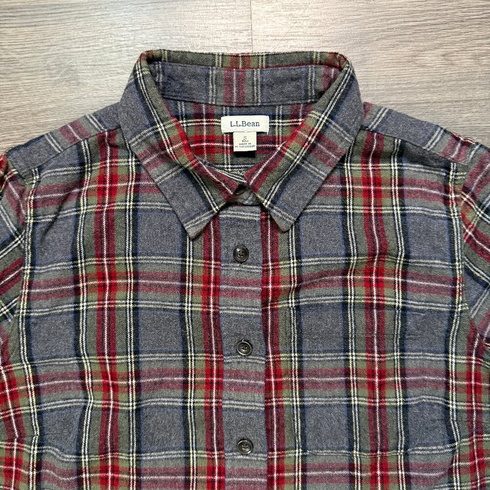 L.L. Bean Women’s Scotch Plaid Flannel Shirt - Grey - Picture 2 of 10